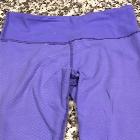 Lululemon winder under crop - Picture 2 of 4